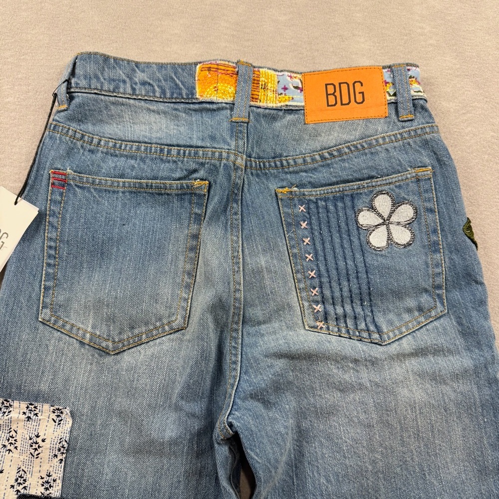 BDG Patchwork Floral Flare Jeans Size 27 NWT Hippie Festival Embroidered - Picture 5 of 15
